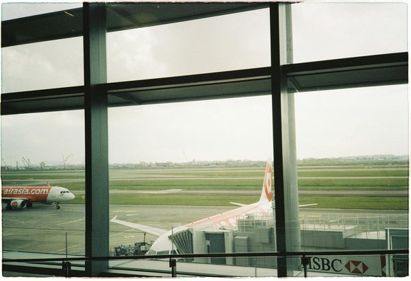 Où participer à une retraite de méditation dans les montagnes de Dharamsala, Inde : lieux et conseils ?