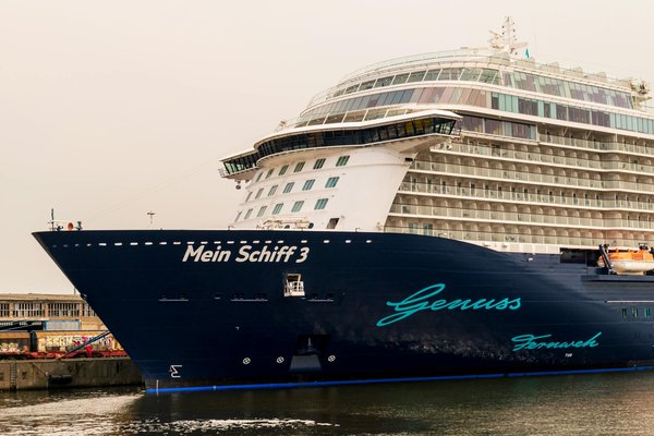 Quels sont les équipements nécessaires pour un camping en région de marécages en été?